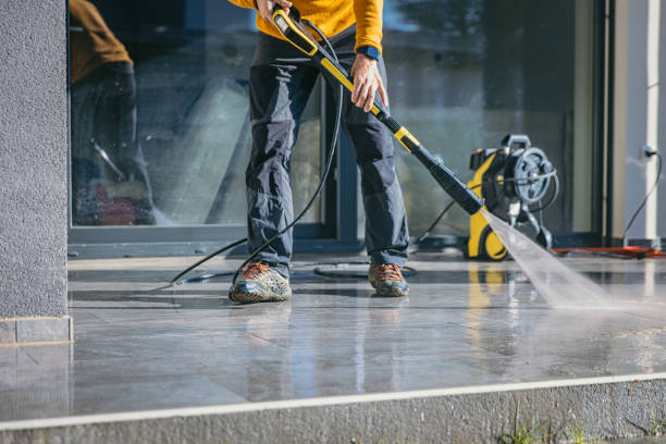 Best Pool Deck Cleaning  in Cecilia, LA